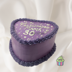 Tarta corazón morado